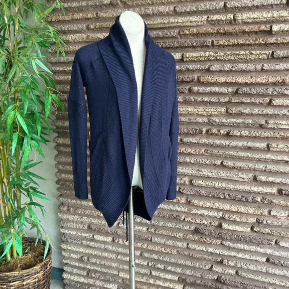 Lululemon Navy Blue Transformation Reversible Wrap Sweater - Picture 1 of 10